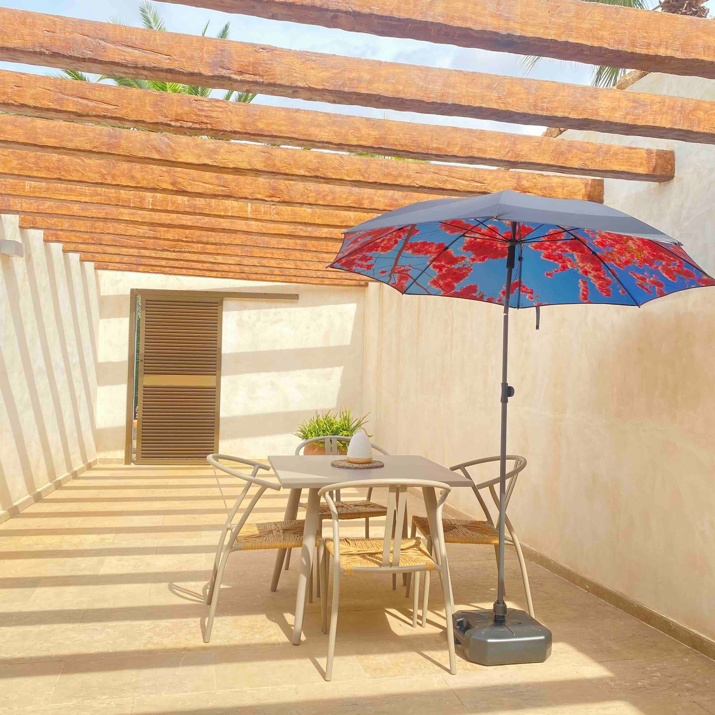 Stay Cool & Stylish: HAPPYSWEEDS Designer Parasols Ready for Delivery!