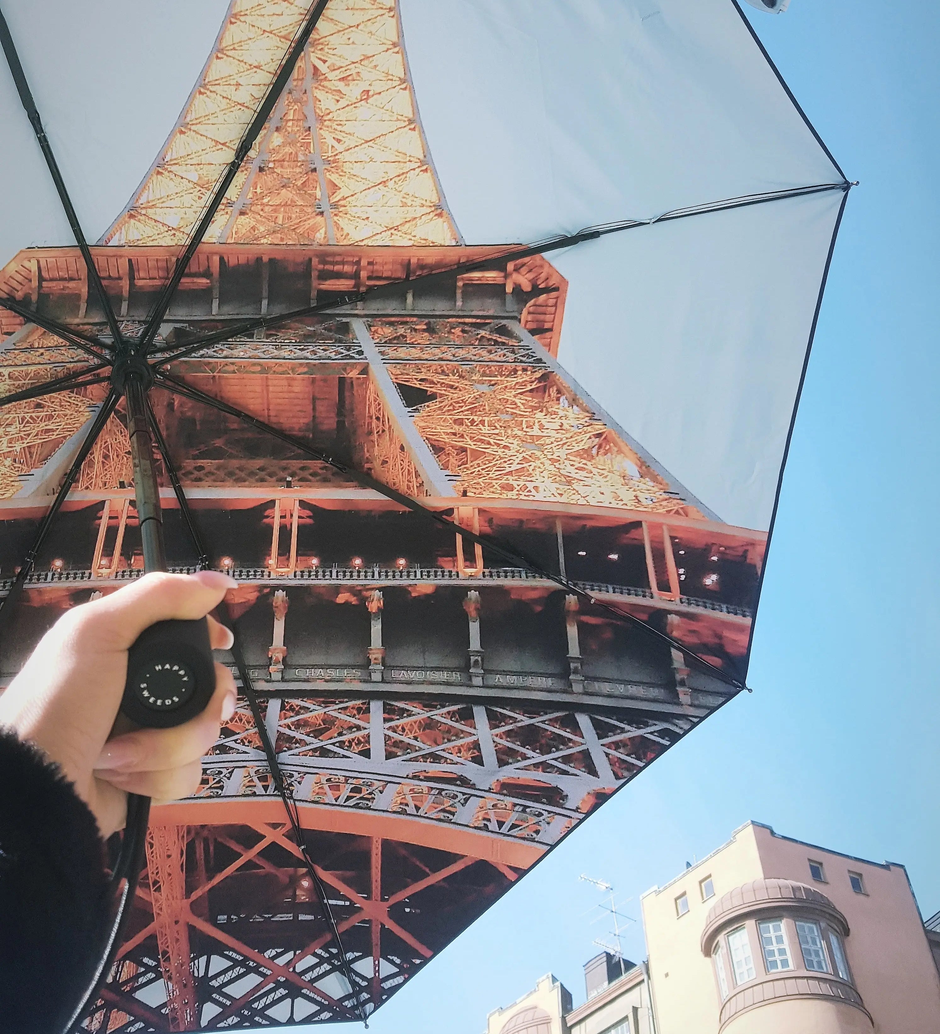 Eiffel Umbrella – Parisian Elegance, Windproof & UPF50+.